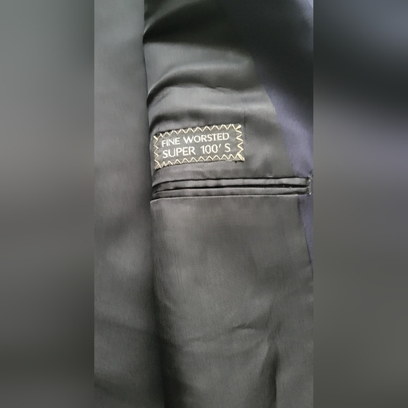 Dunhill Double Breasted Navy Blue Blazer with gold and black logo D buttons - Picture 8 of 16